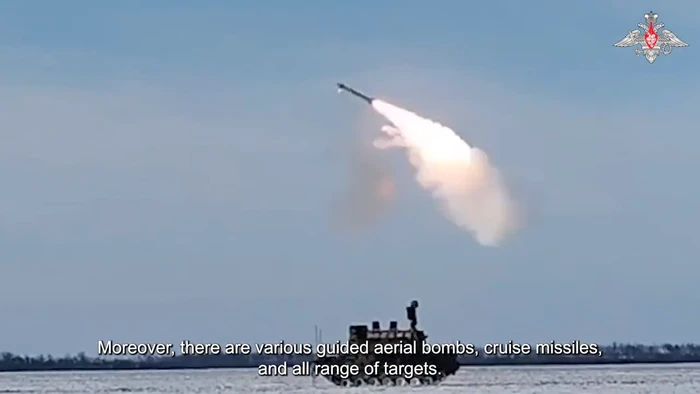 Hỏa lực áp đảo xóa sổ 14 pháo và 10 trạm tác chiến điện tử