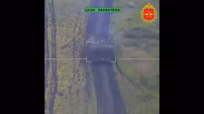 Nga không kích dồn dập, tấn công cảng biển, sân bay quân sự và xưởng UAV của Ukraine