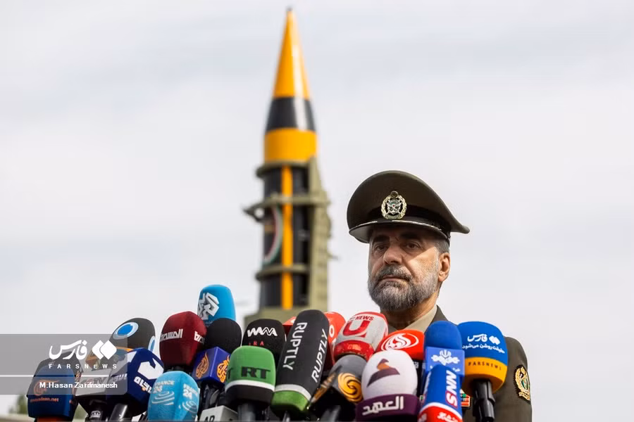 Tên lửa đạn đạo Khorramshahr-4 của Iran.