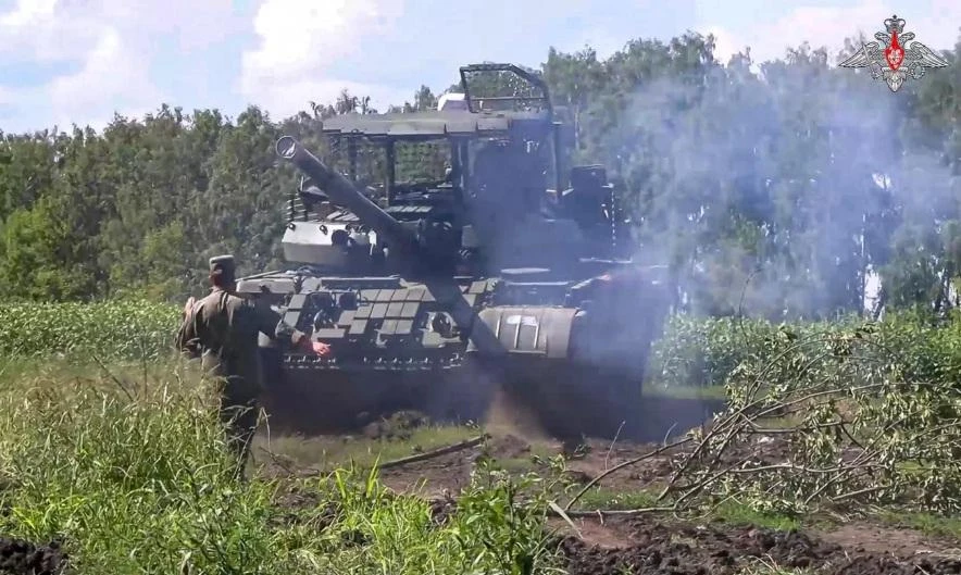 Xe tăng Nga tại tỉnh Kursk.