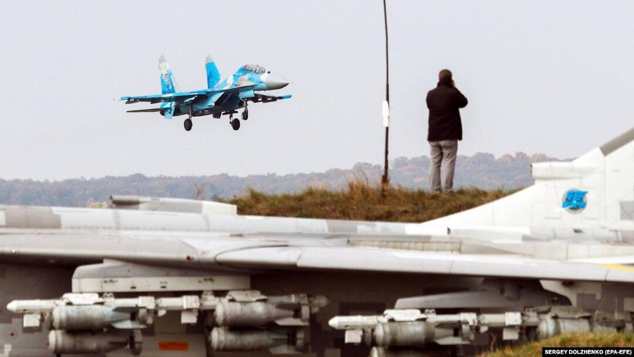 Tiêm kích Su-27 của Ukraine.
