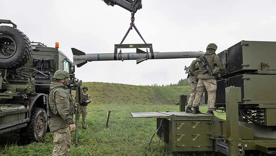 Ukraine sẽ nhận được một số vũ khí mới thay vì được lấy từ kho dự trữ của quân đội Mỹ. 