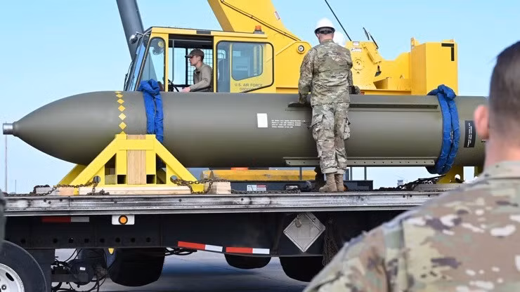 Siêu bom GBU-57/B của Mỹ.