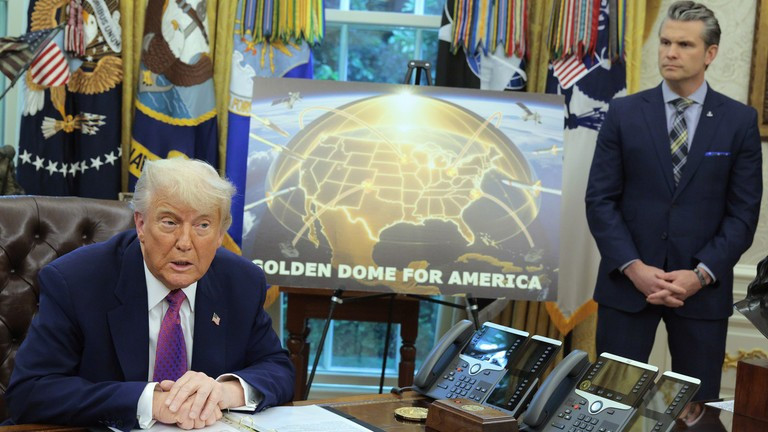 Tổng thống Donald Trump công bố chương trình Golden Dome.