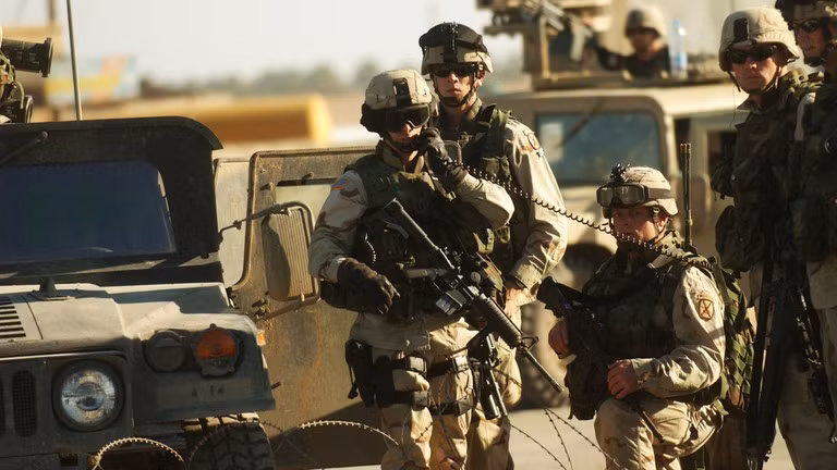 Binh sĩ Mỹ tại Iraq, năm 2004.