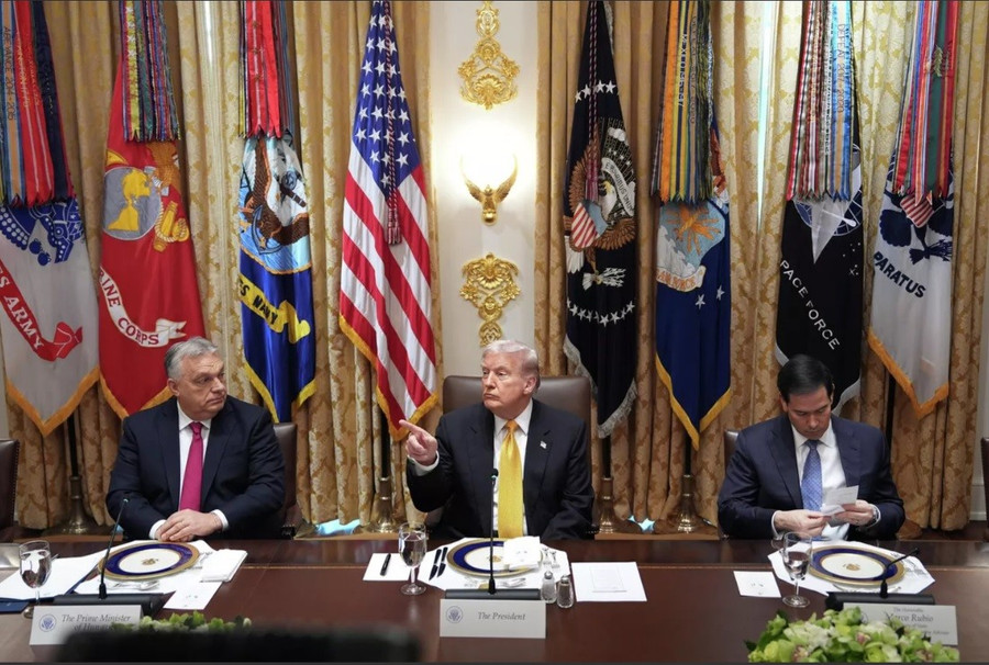 Tổng thống Mỹ Donald Trump và Thủ tướng Hungary Viktor Orban (bên trái) trong một cuộc gặp.