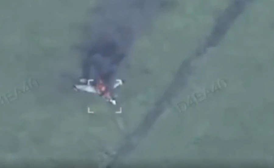 Hình ảnh chiếc Su-35S bốc cháy do Ukraine công bố.