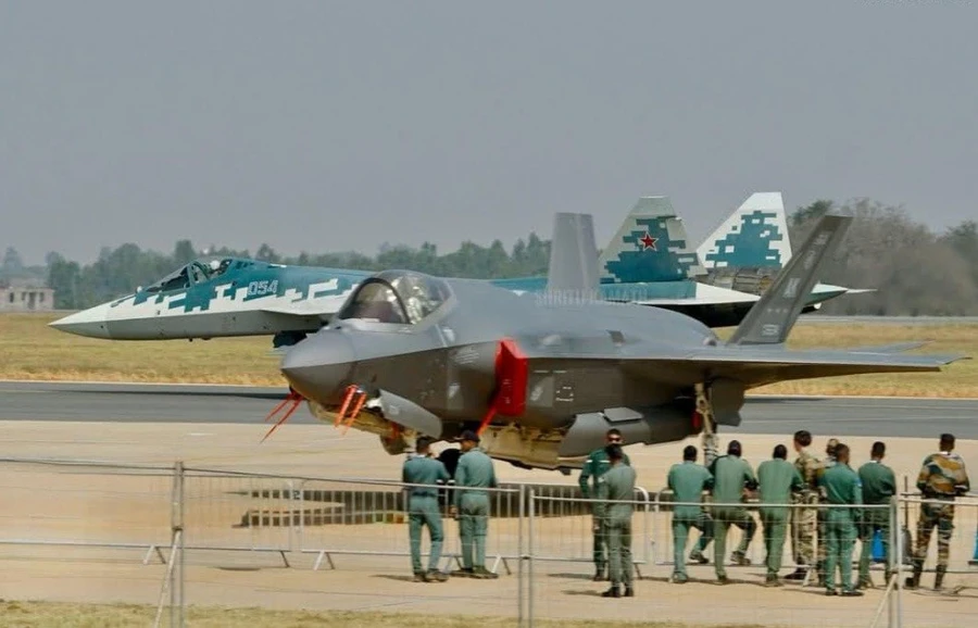 Cả Su-57 và F-35 cùng xuất hiện tại Triển lãm hàng không Aero India 2025.