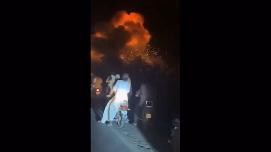 Hình ảnh Ấn Độ không kích bên trong lãnh thổ Pakistan.