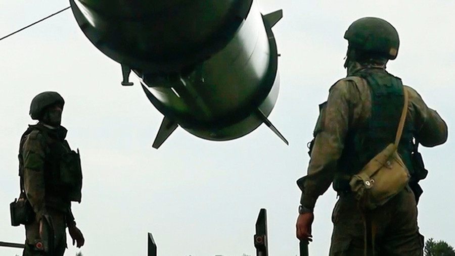 Tên lửa đạn đạo Nga.