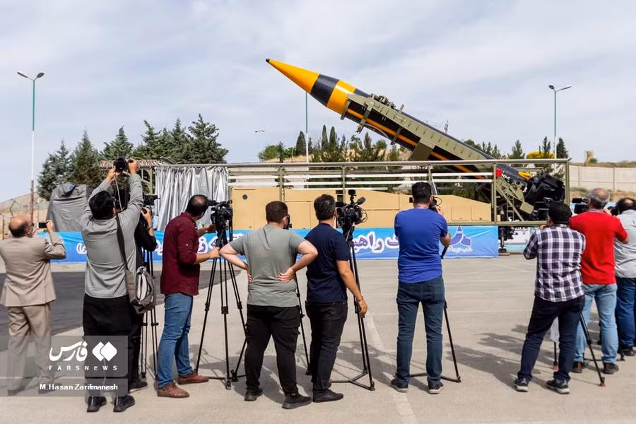 Tên lửa đạn đạo Khoramshahr-4 của Iran.