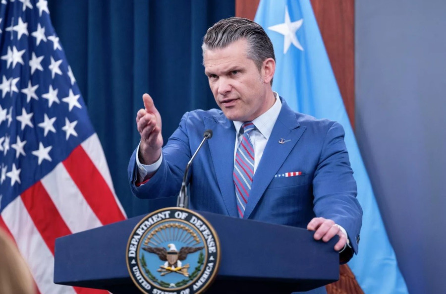Bộ trưởng Pete Hegseth phát biểu tại Căn cứ Thủy quân Lục chiến Mỹ ở Quantico.