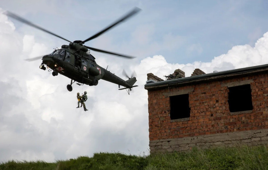 Binh sĩ Ba Lan cùng NATO trong cuộc tập trận Anakonda tại Ba Lan.