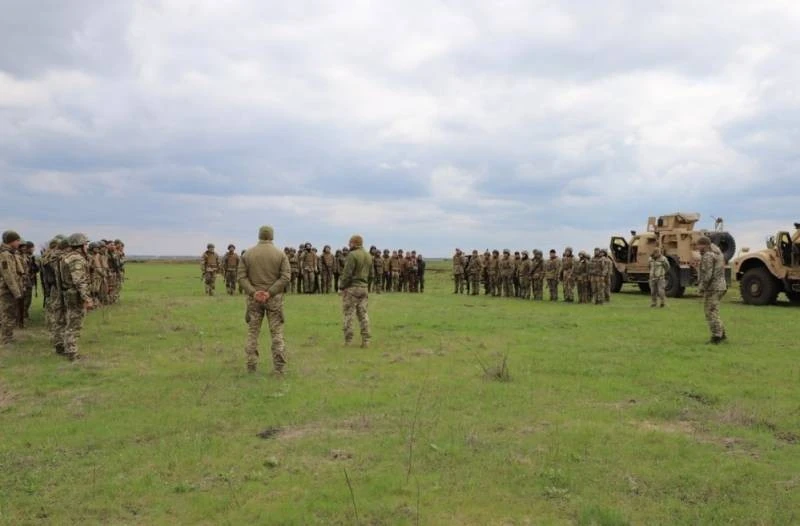 Chuyên gia phương Tây huấn luyện binh sĩ Ukraine.