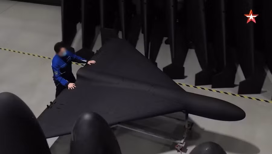 Bên trong nhà máy sản xuất UAV cảm tử của Nga.