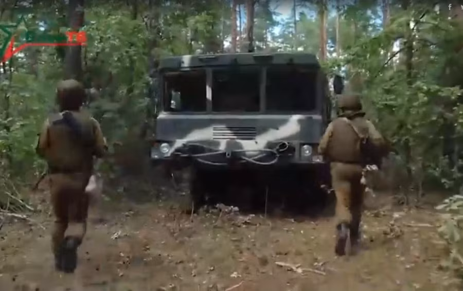 Belarus triển khai pháo phản lực hạng nặng gần biên giới với Ukraine.