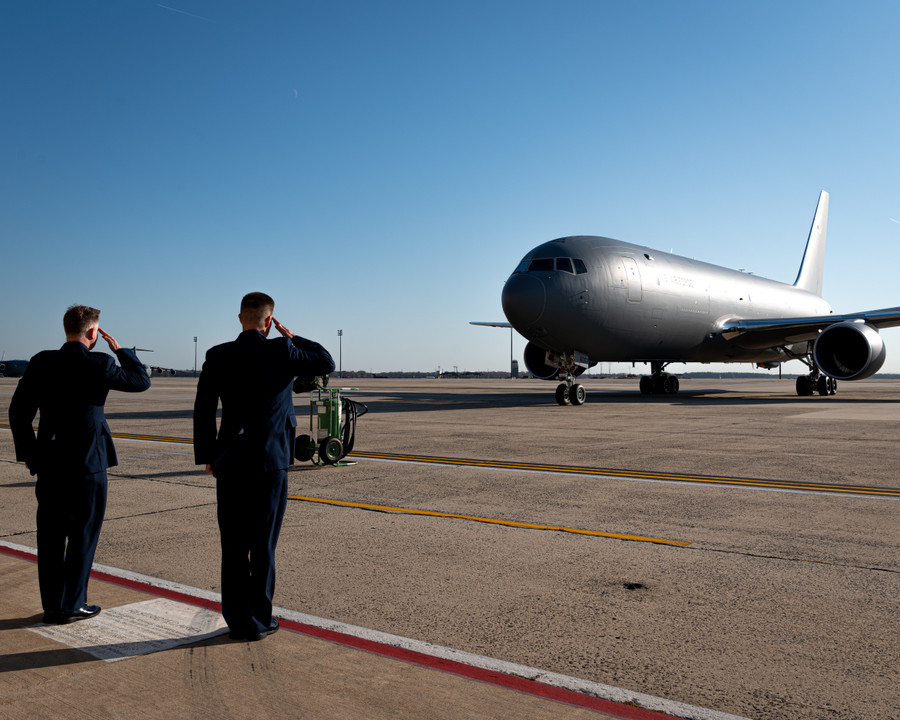 Máy bay tiếp nhiên liệu trên không KC-46A của Mỹ.