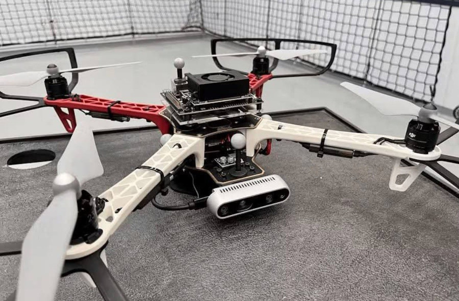Nguyên mẫu UAV được ứng dụng công nghệ Visual SLAM.