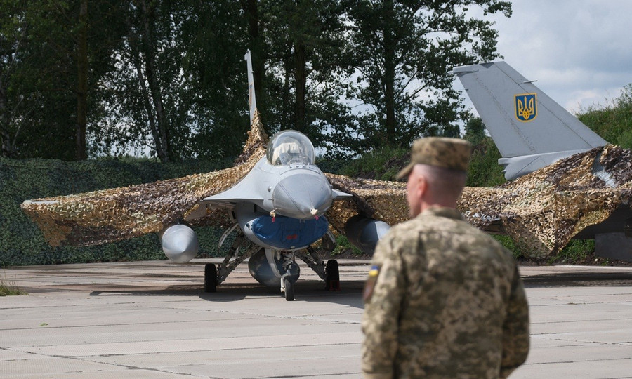 Tiêm kích F-16 của Ukraine.