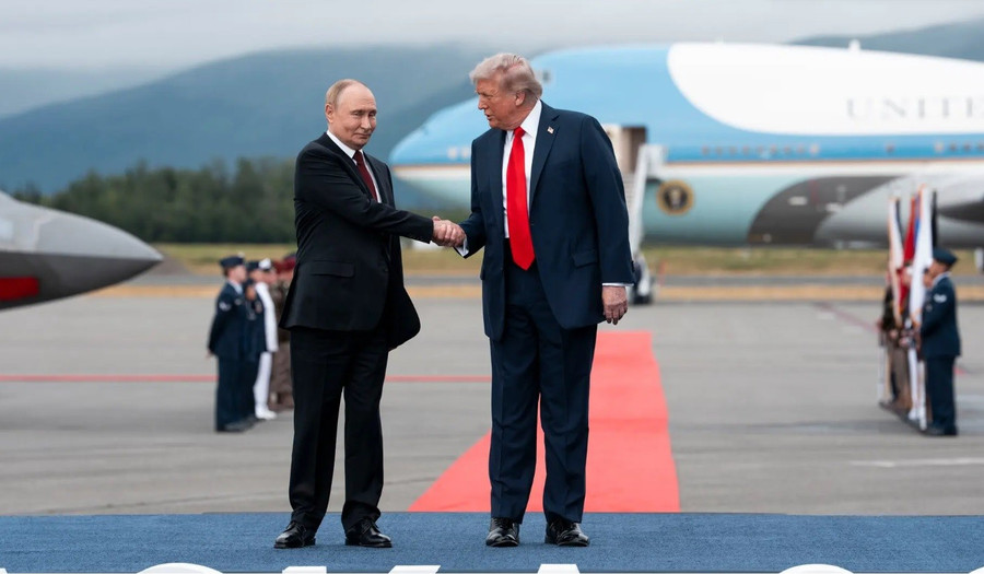 Tổng thống Nga Putin và Tổng thống Mỹ Trump tại Alaska, tháng 8/2025.