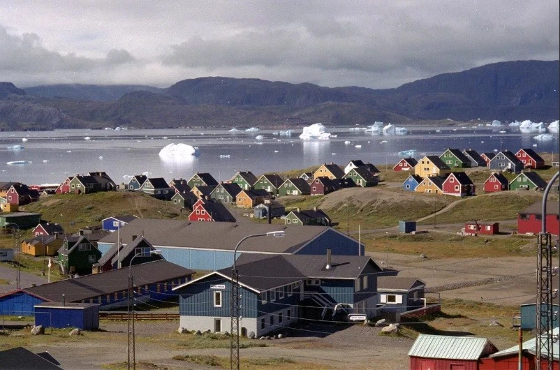 Một góc vịnh hẹp ở Narsaq, phía nam Greenland.