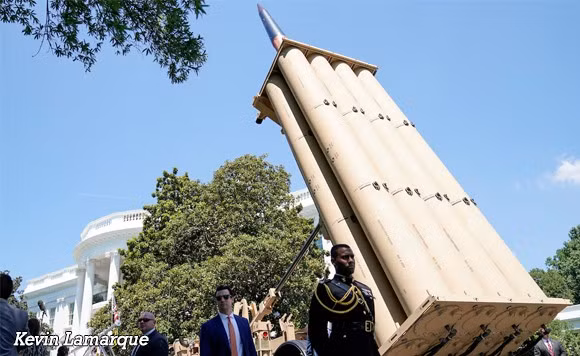 Tiêm kích thế hệ 6 và hệ thống phòng thủ mới được ông Trump ưu tiên trong ngân sách kỷ lục dành cho quốc phòng.