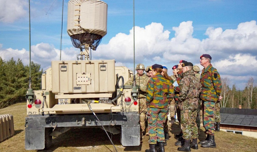 Hệ thống radar phản pháo của Mỹ. 