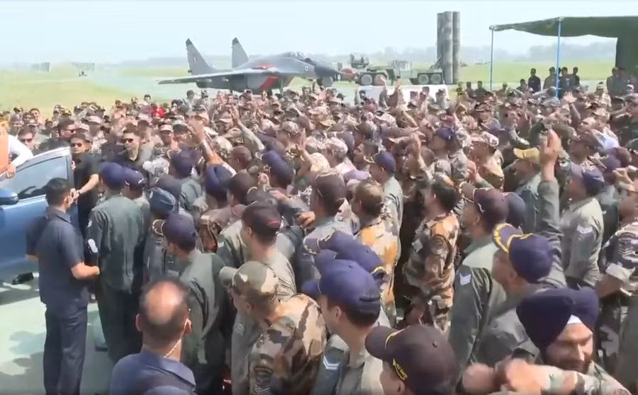 Hệ thống S-400 tại căn cứ Adampur của Ấn Độ.