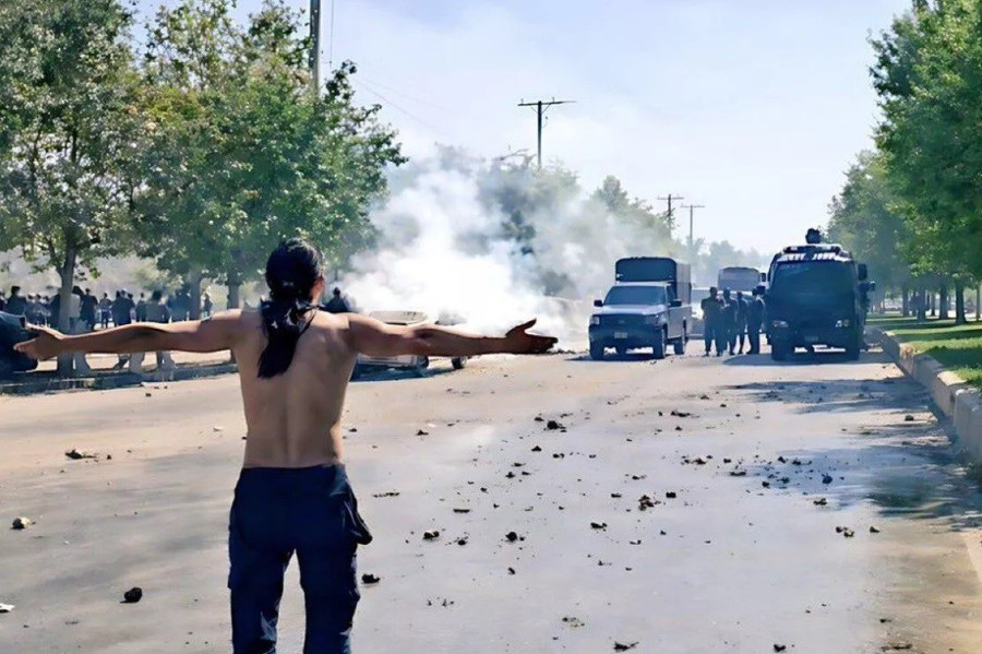 Người biểu tình ở Lordegan, Iran, ngày 1 tháng 1 năm 2026.