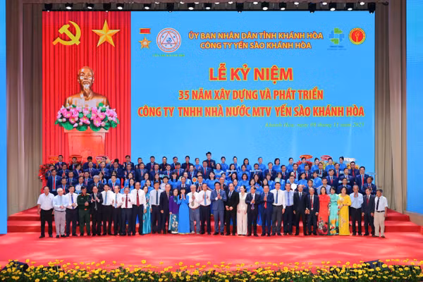 Công ty Yến sào Khánh Hòa tổ chức Lễ kỷ niệm 35 năm thành lập.