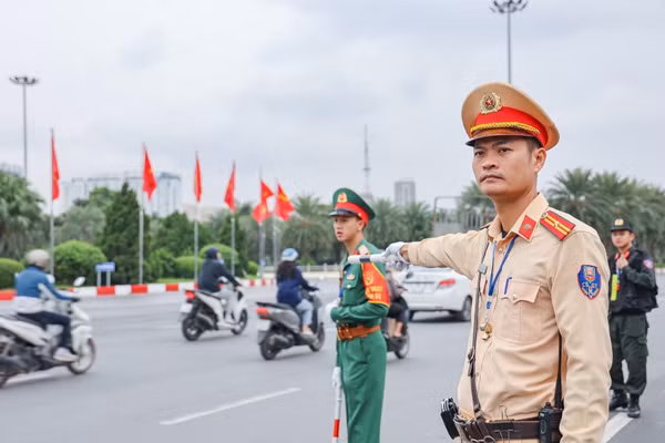 Lực lượng CSGT Hà Nội diễn tập. (Ảnh: CAHN)