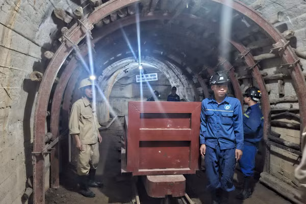 Trường Cao đẳng Than – Khoáng sản Việt Nam tại Hoành Bồ.