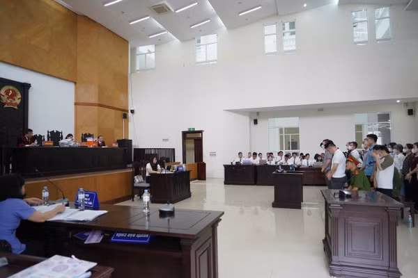 Toàn cảnh phiên tòa.