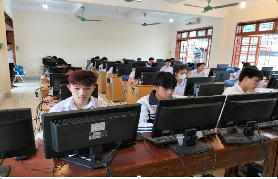 Học sinh tham gia đánh giá PISA.