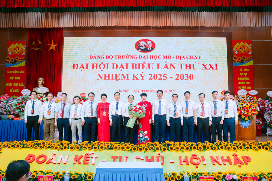 Ban Chấp hành Đảng bộ Trường lần thứ XXI, nhiệm kỳ 2025-2030 của Trường ĐH Mỏ - Địa chất.