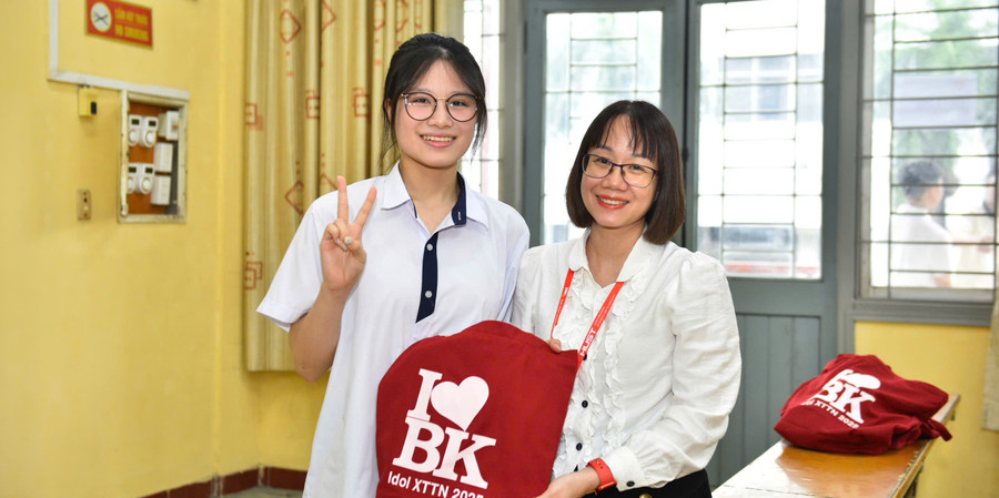 Thí sinh tham gia xét tuyển tài năng của Đại học Bách khoa Hà Nội.