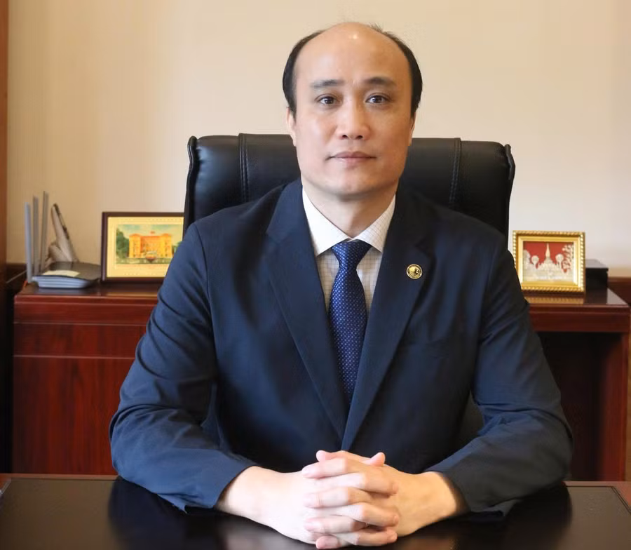 PGS.TS. Tô Văn Hoà - tân Hiệu trưởng Trường ĐH Luật Hà Nội.