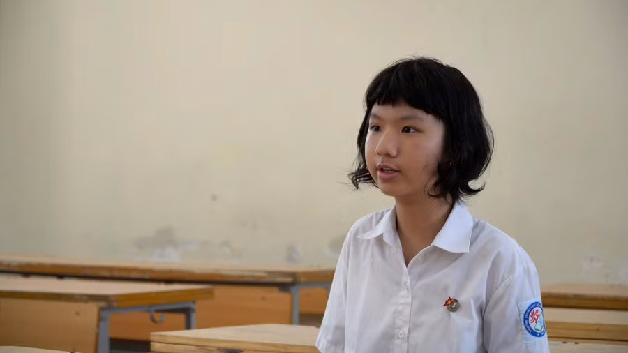 Vũ Khánh Chi, học sinh lớp 9A3 Trường THCS Ngọc Lâm. Ảnh Duy Đạt.