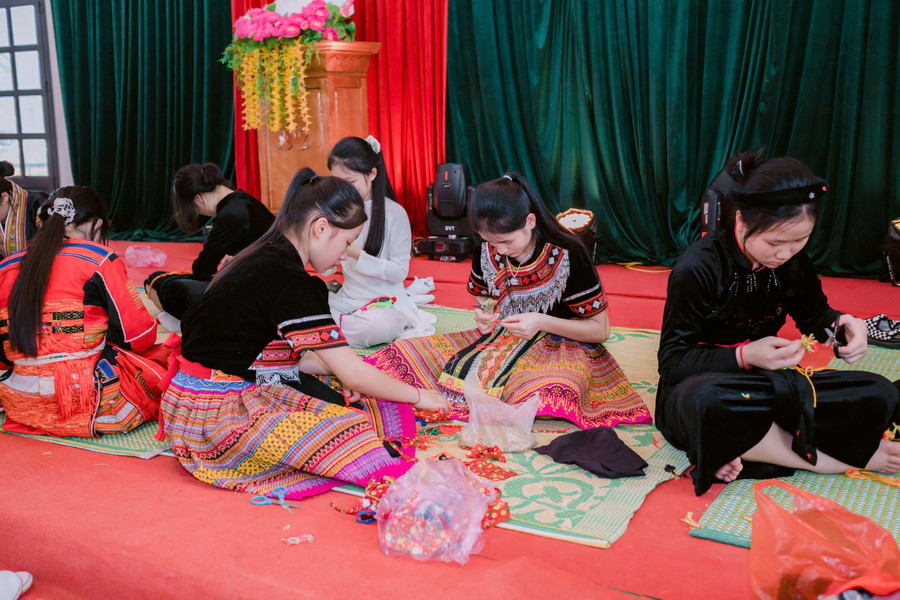 Học sinh Trường PTDTNT THCS & THPT Lâm Bình. dan-toc-2.jpg