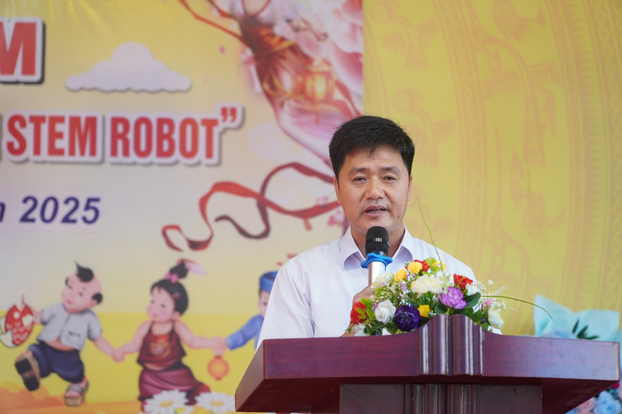 Ông Ngô Văn Hiền – Phó chủ tịch xã Tri Lễ (Lạng Sơn) phát biểu. dsc08845.jpg