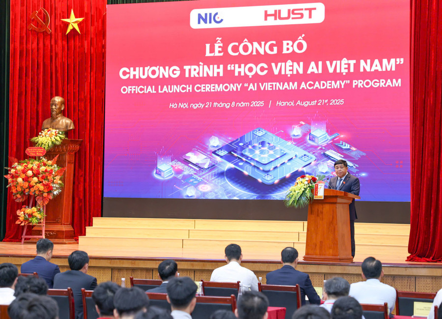Phó Thủ tướng Nguyễn Chí Dũng phát biểu tại Lễ công bố. 