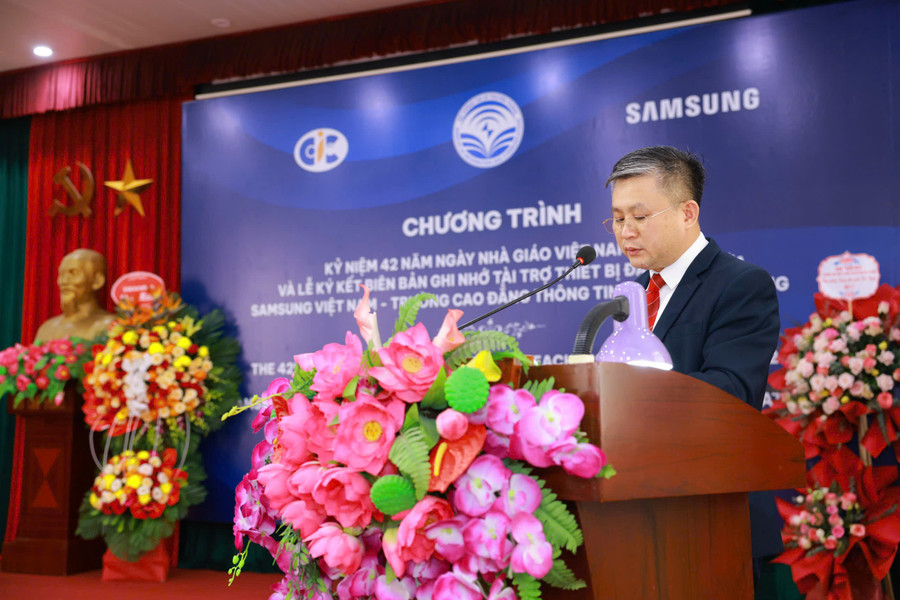 Ông Trần Văn Sơn - Hiệu trưởng Trường Cao đẳng Thông tin và Truyền thông. son-1.jpg