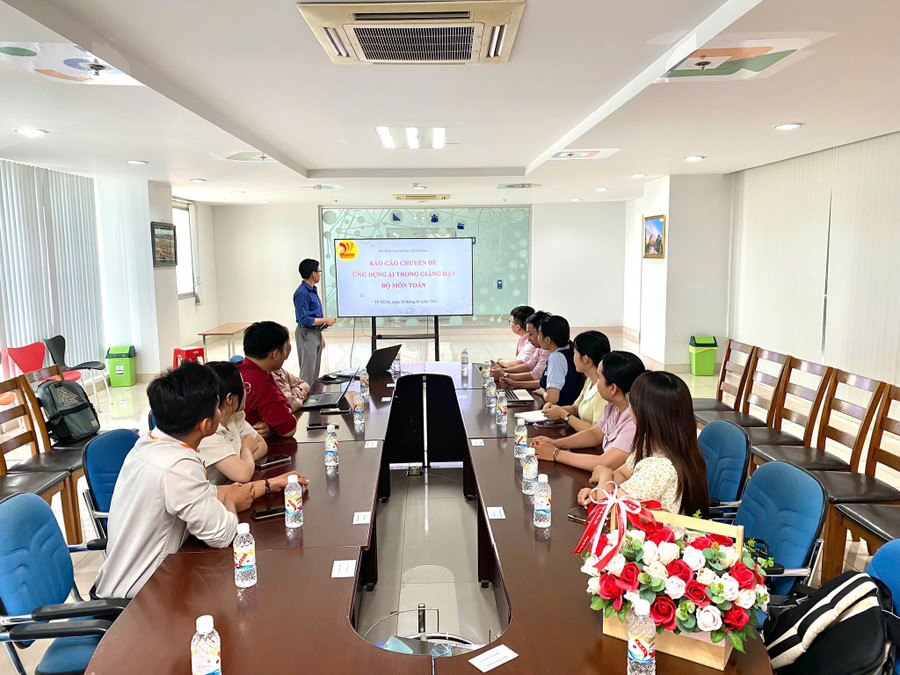 Trường Cao đẳng Viễn Đông ứng dụng AI vào giảng dạy môn Toán.