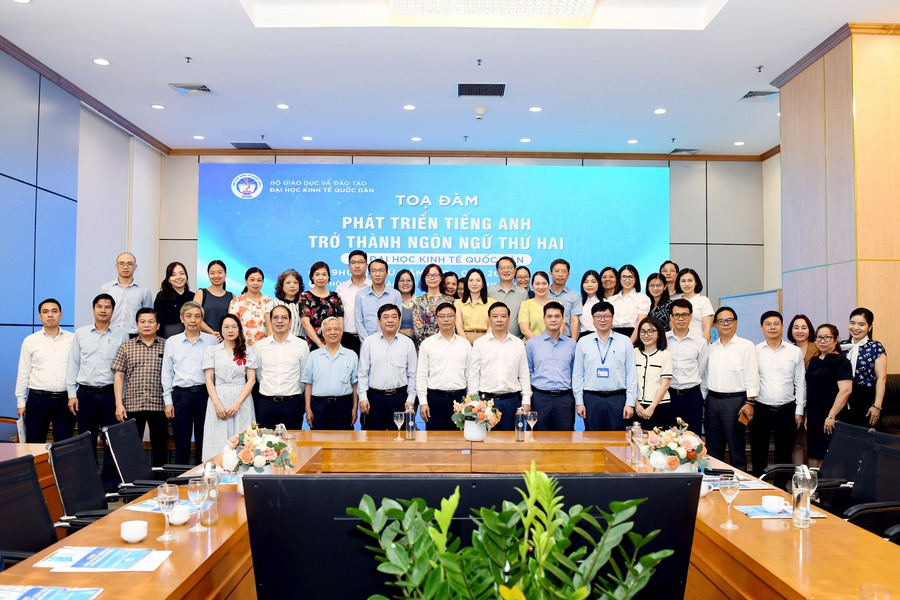 Đại biểu tham dự toạ đàm. ta-1.jpg