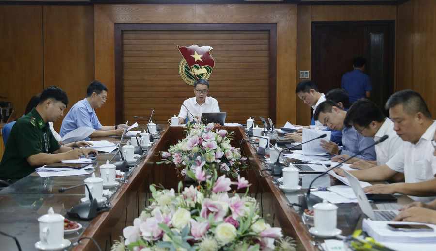 Ban tổ chức họp xét chọn.