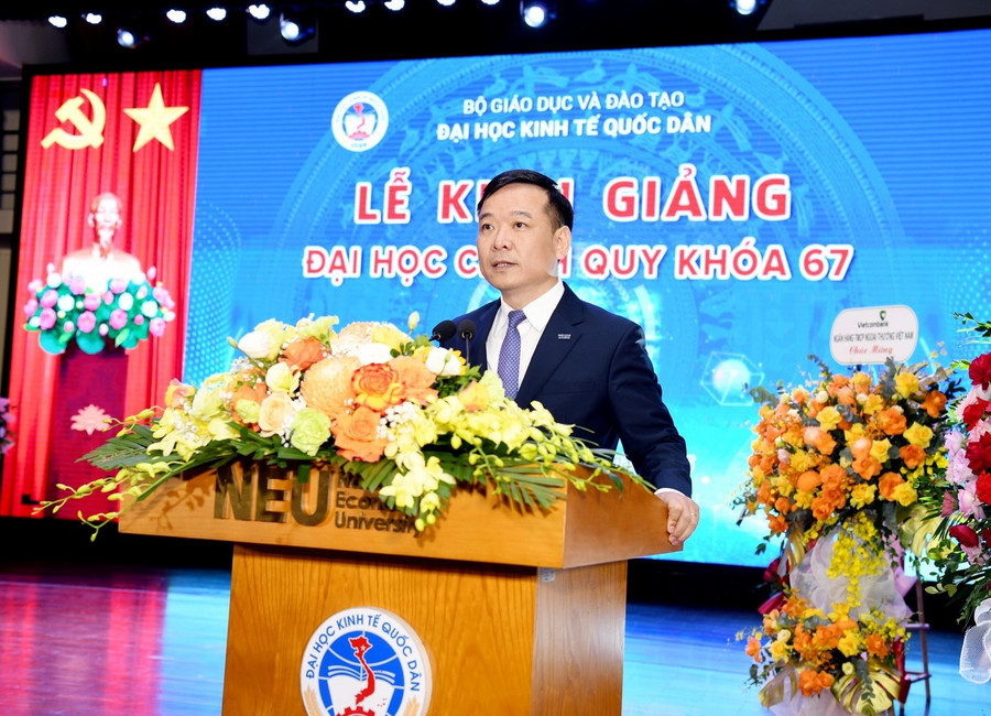 PGS.TS Bùi Huy Nhượng, Giám đốc Đại học Kinh tế Quốc dân phát biểu. nhuong-1.jpg