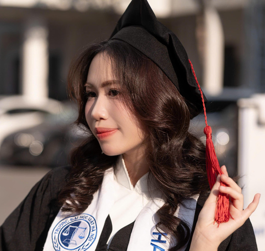 Hoàng Thị Hải Hà xuất tân thủ khoa đầu ra ngành Luật, Trường ĐH Luật Hà Nội.