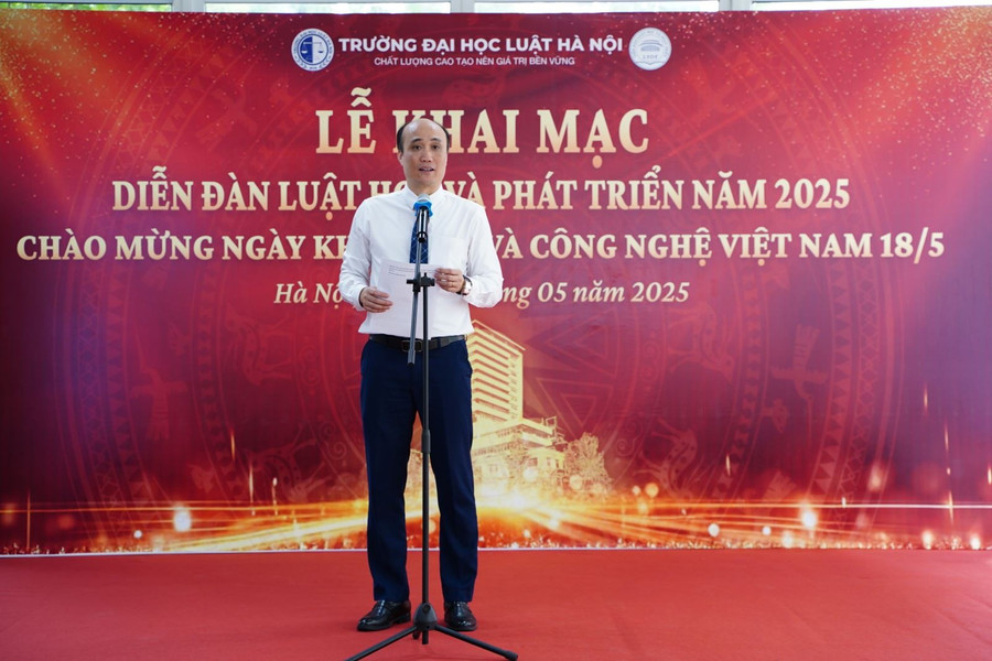 PGS.TS Tô Văn Hòa – quyền Hiệu trưởng Trường ĐH Luật Hà Nội. luat-2.jpg
