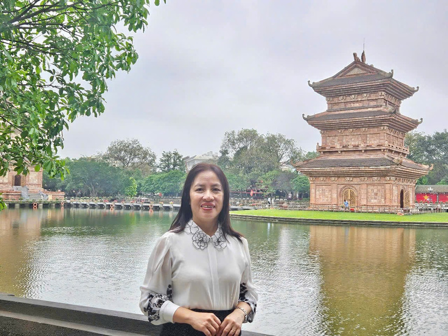 Cô Ngô Thị Minh Thủy (Tổ trưởng tổ Ngữ Văn, Trường THPT chuyên Nguyễn Bỉnh Khiêm, tỉnh Quảng Nam). Ảnh NVCC. van-1.jpg