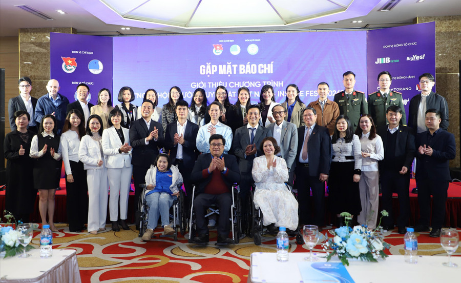 Quang cảnh buổi gặp mặt.